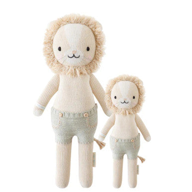 Sawyer the lion - Little 13"