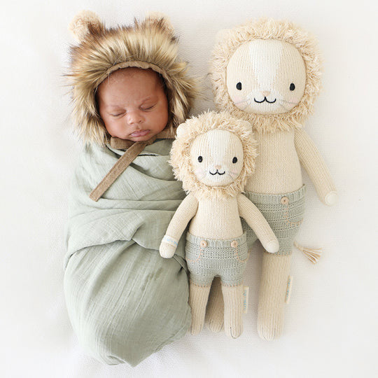 Sawyer the lion - Little 13"