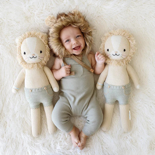 Sawyer the lion - Little 13"