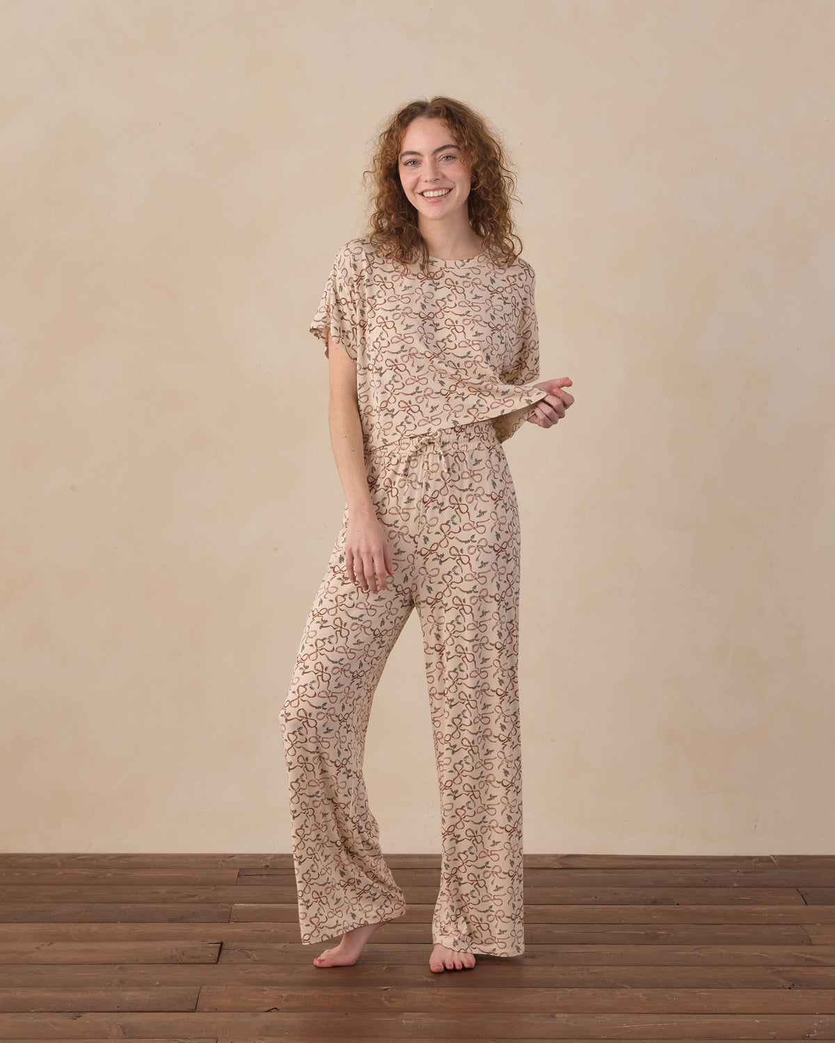 Rylee + Cru Women's Ruthie Set | Ribbons Model Full Length Photo