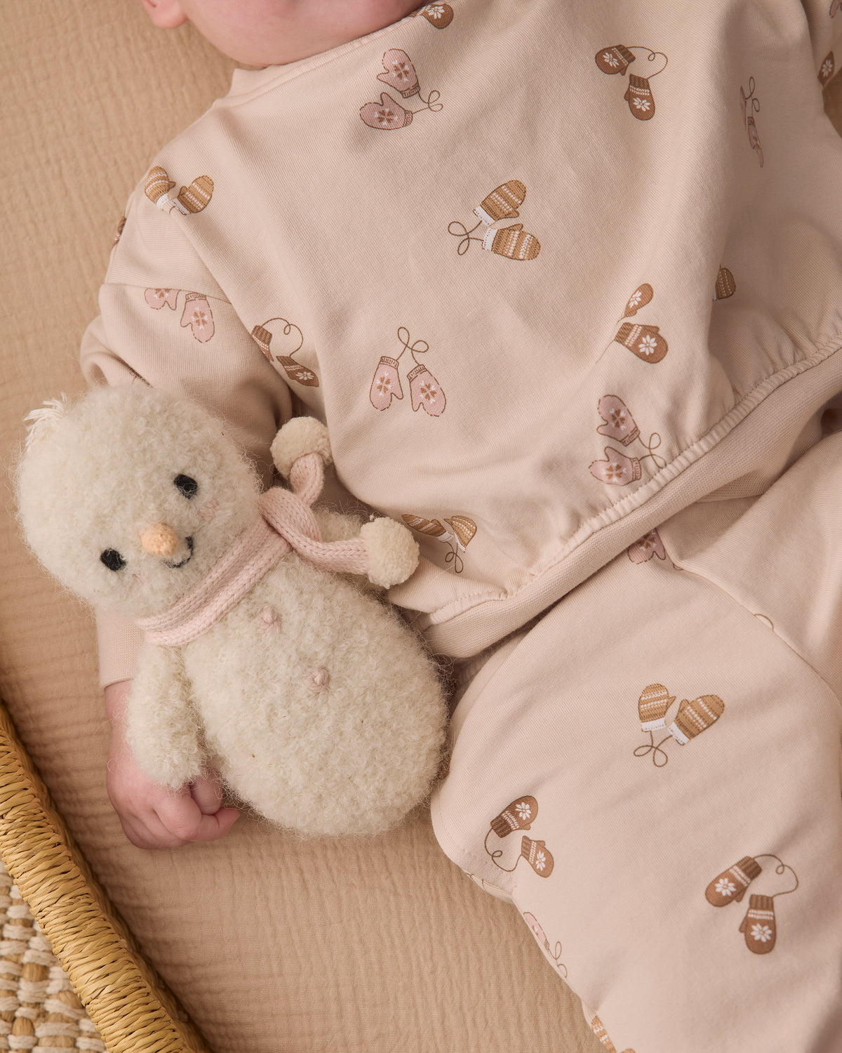 Quincy Mae Relaxed Fleece Sweatshirt in Mittens and Quincy Mae Relaxed Fleece Baby Sweatpant in Mittens detail model photo