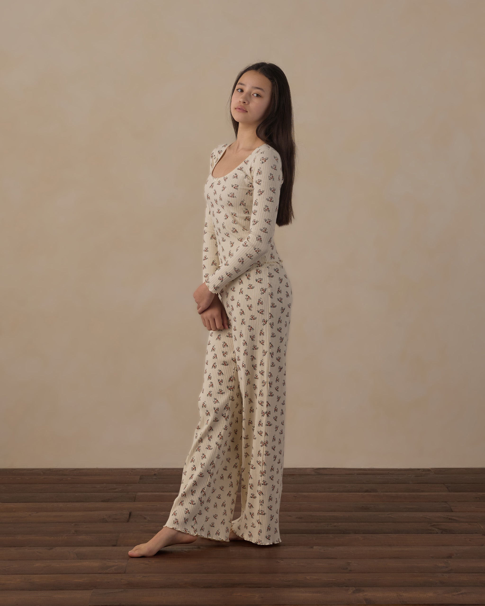 Rylee + Cru Teen Ribbed Lounge Set | Ruby Bloom Full Length Model Picture