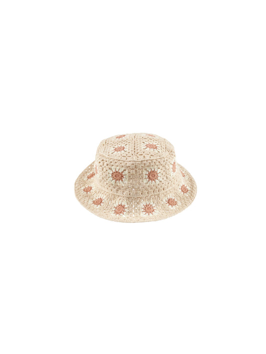 crochet bucket hat || floral