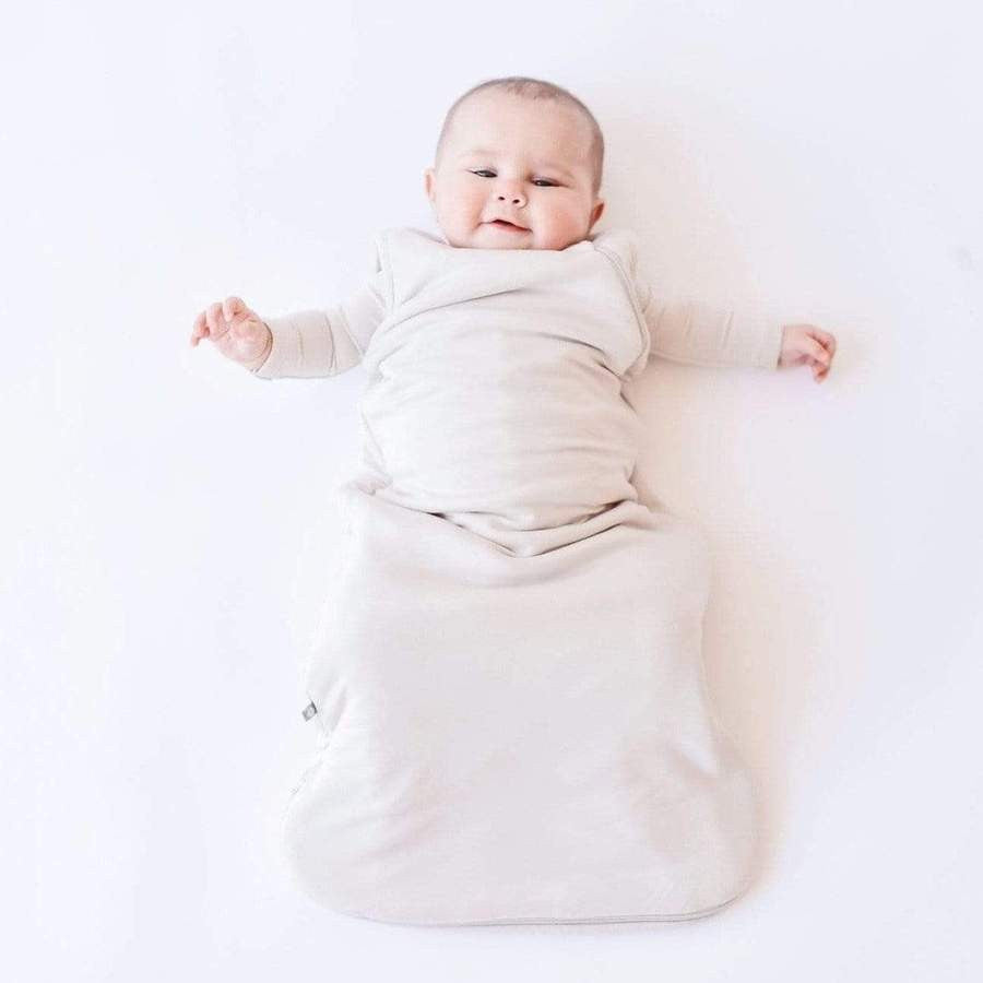 Kyte shops BABY Zippered Footie in Holly Berry