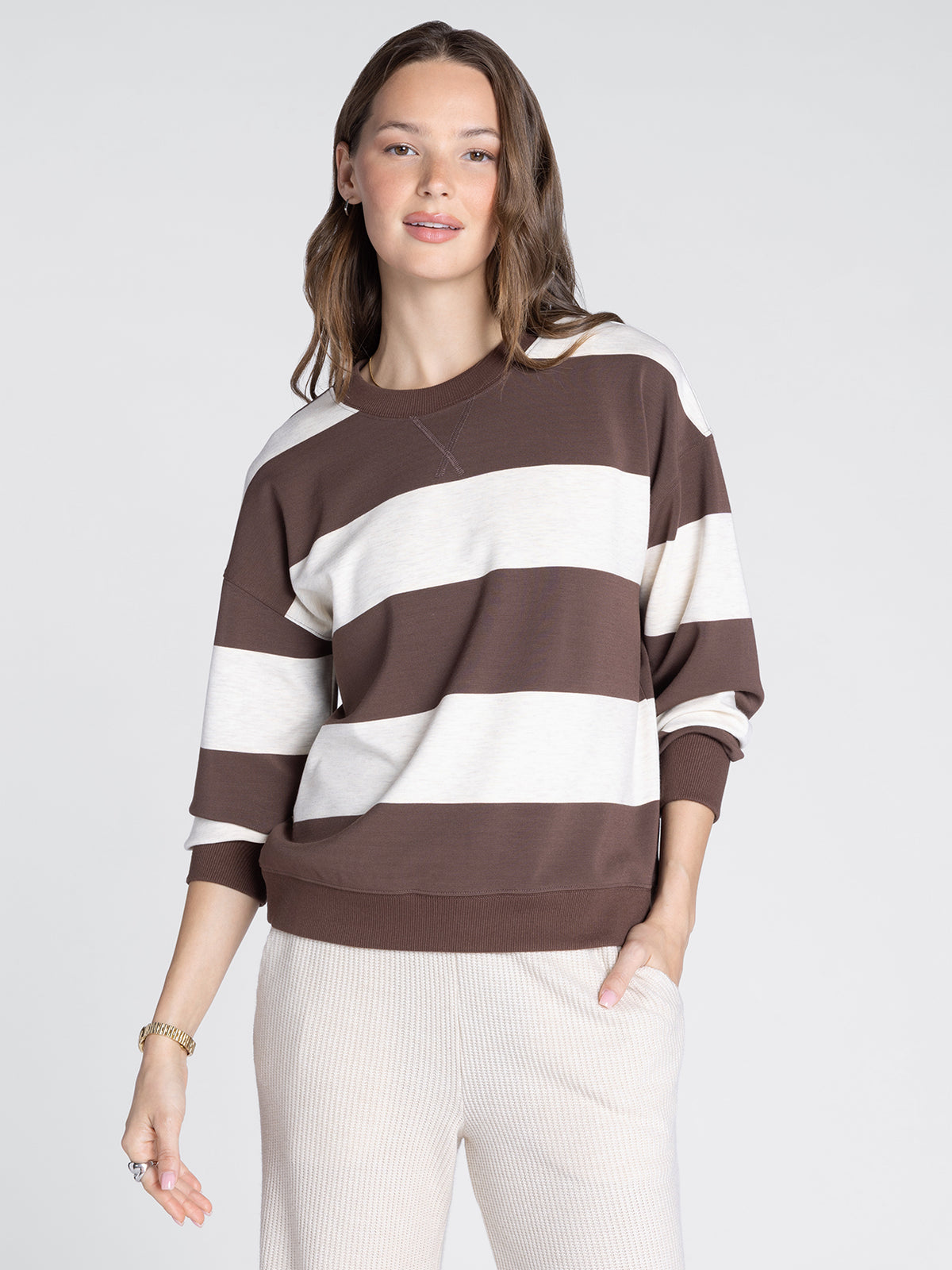 Thread & Supply Stride Top brown model photo