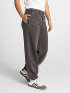 Thread & Supply Ashford Jogger | Espresso side model photo
