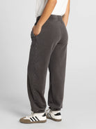 Thread & Supply Ashford Jogger | Espresso model portrait back view