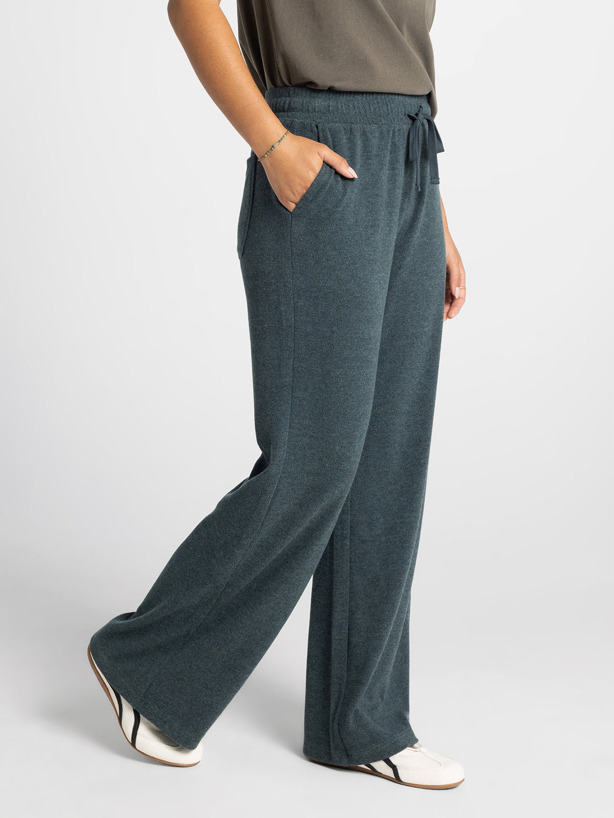 Thread & Supply Jasse Bottoms | Teal Heather side view